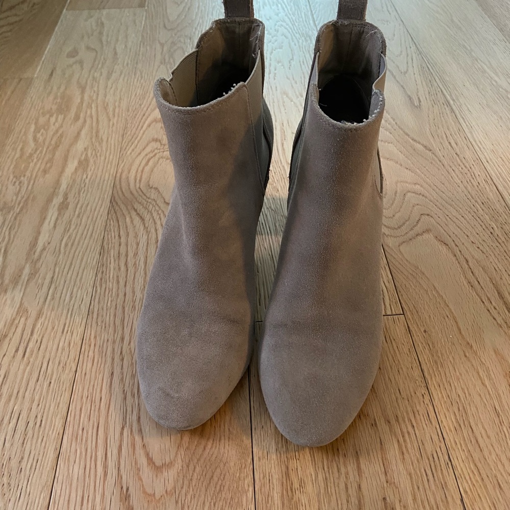 DKNY Suede Boots Size 9